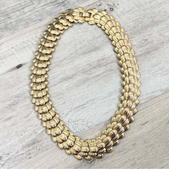 n/a Jewelry - Chunky Gold Choker Necklace